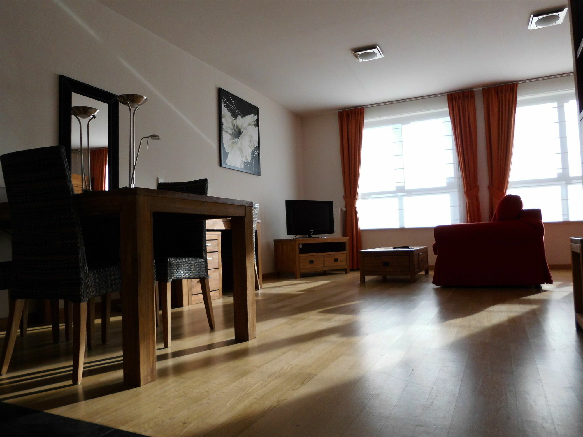 Rooms & Apartments HousingBryssel Exteriör bild
